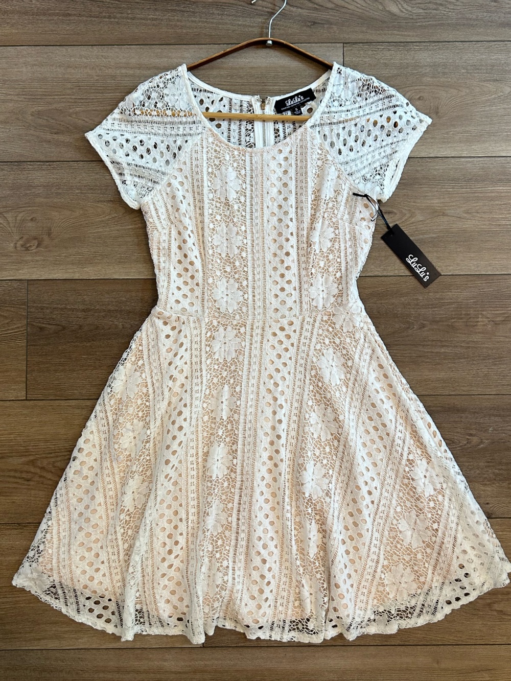 LuLu’s NWT Ivory Lace Fit Flare Cocktail Bridal Shower Dress S